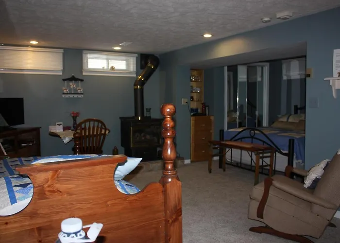 One-Bedroom King Suite